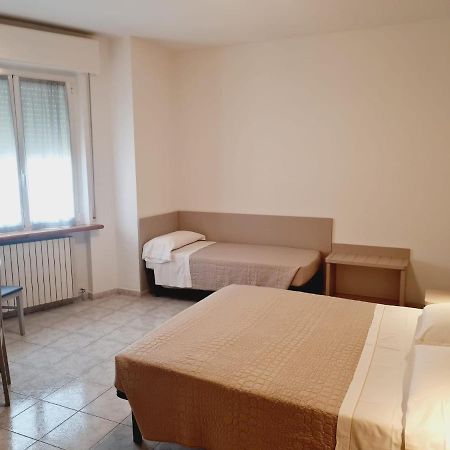 Hotel San Marco Pesaro Extérieur photo