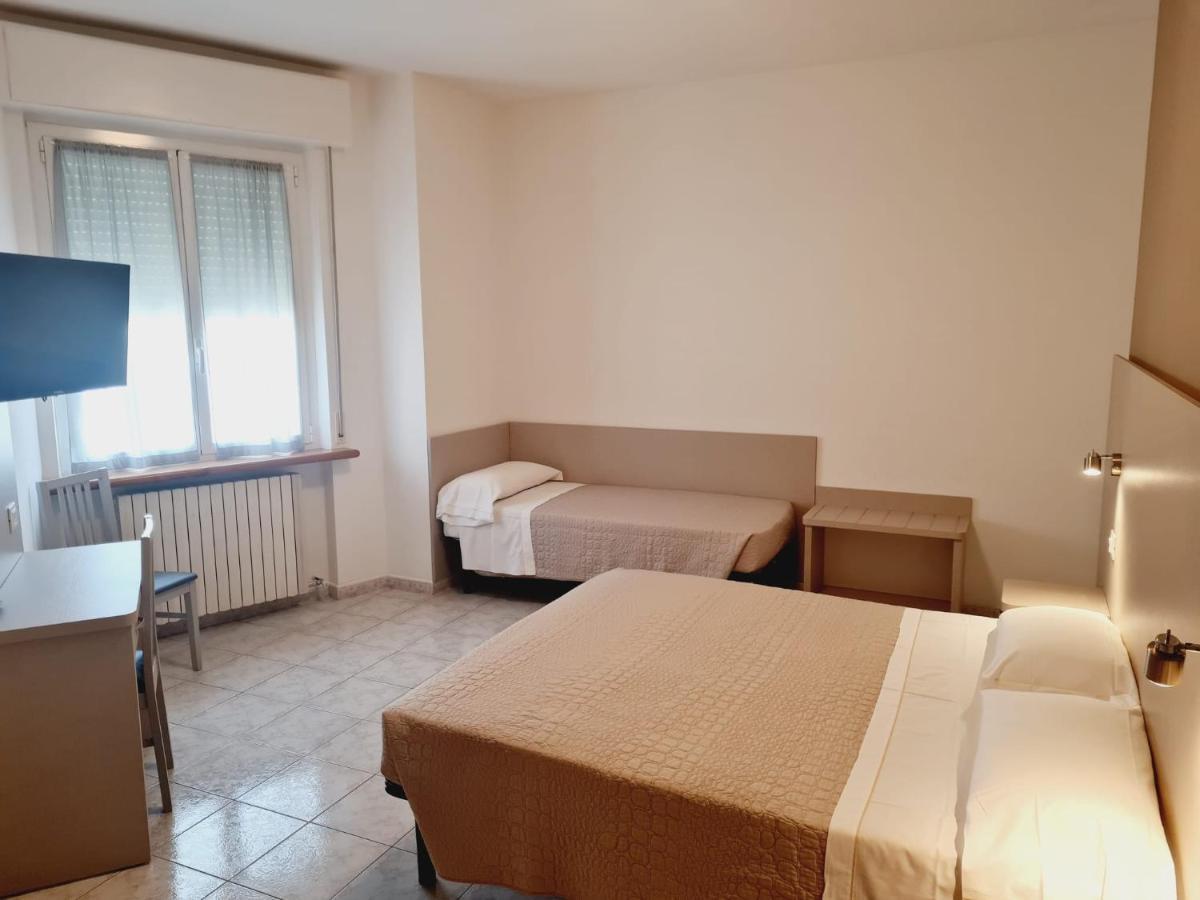 Hotel San Marco Pesaro Extérieur photo