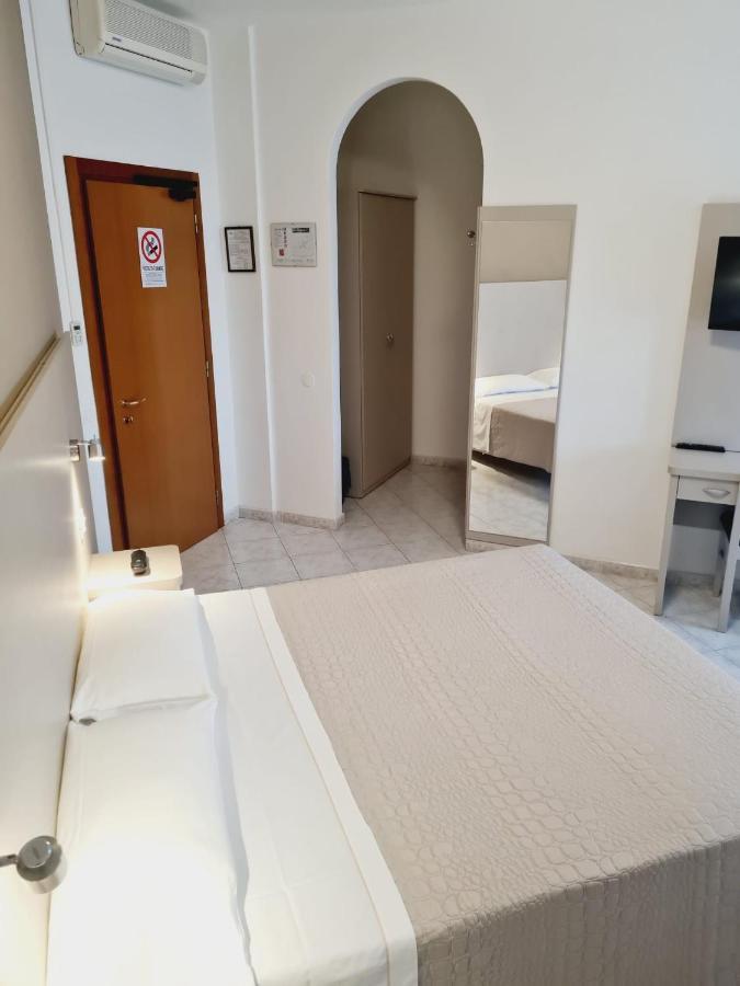 Hotel San Marco Pesaro Extérieur photo
