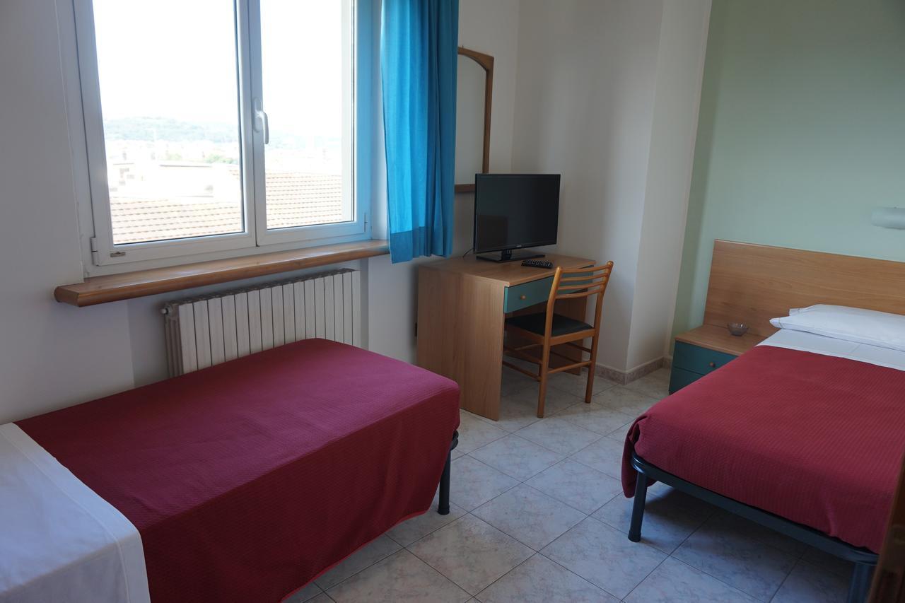 Hotel San Marco Pesaro Extérieur photo