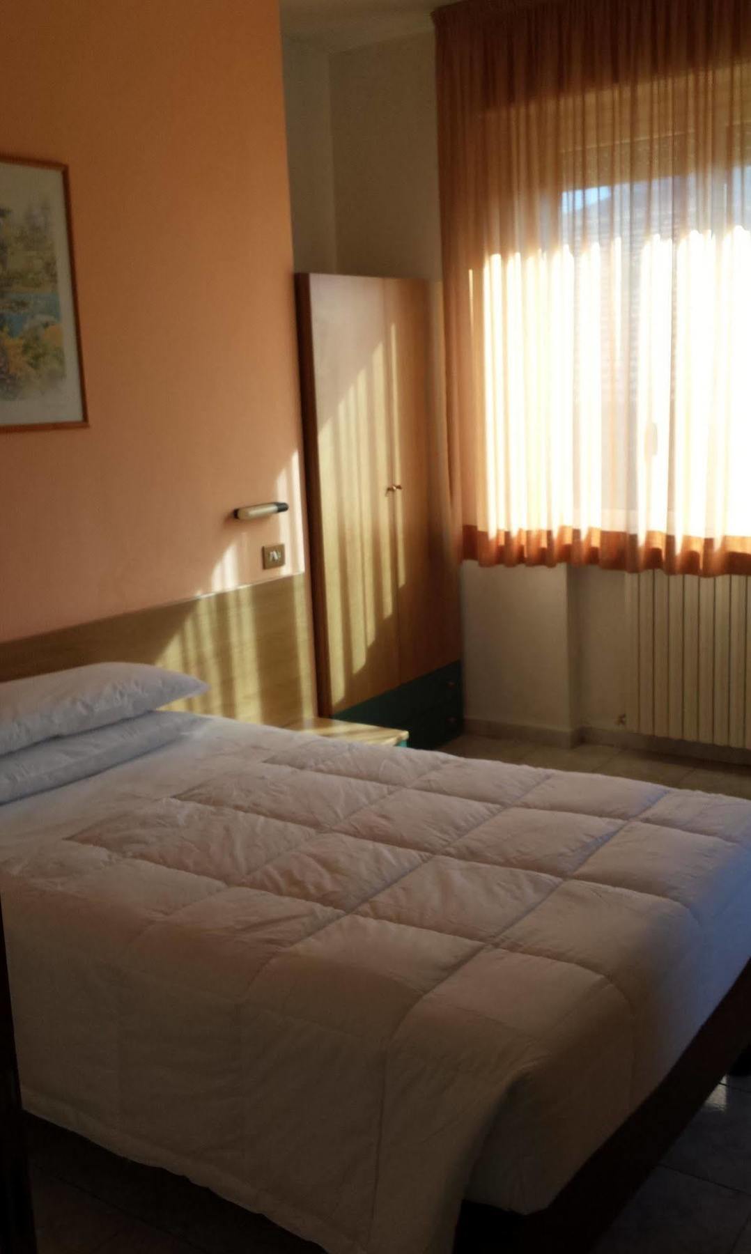Hotel San Marco Pesaro Extérieur photo